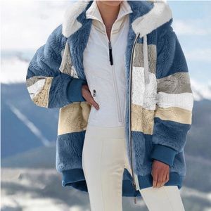 NEW Women’s Multicolor Fleece Zip Hooded Jacket - Size XL‎